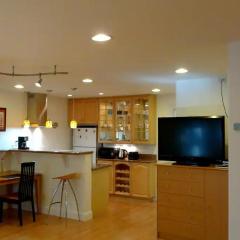 Private nicely decorated studio