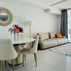 JC Home - Free AC,Wifi and parking,Close Shopping and train