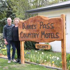 Burkes Pass Country Motels