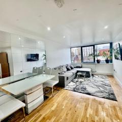 Luxury 2 BED Entire Apartment-Near Tube & Shopping centre