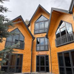 Everest Rest House