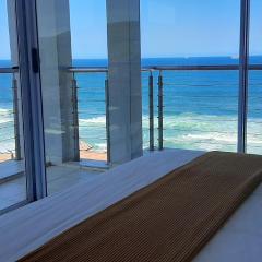 511 Umdloti Resort beachfront 1bed Self catering Apartment sea View