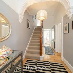 Sunnybrae House, Family Getaway with Hot tub, Stonehaven