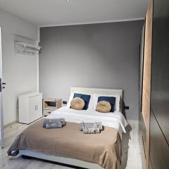 Casa Matei, rezerva acum studio ultracentral, design interior pe comanda, foarte curat, toate dotarile - filtru apa rece, fierbinte, self check in