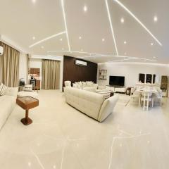 Lux private home Sheikh zayed