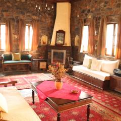 Gaea Mont Chalet