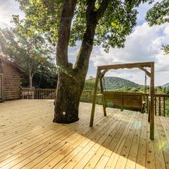 Lodge Cabin Feed Brush Horses Mountain View Hot Tub Fireplace