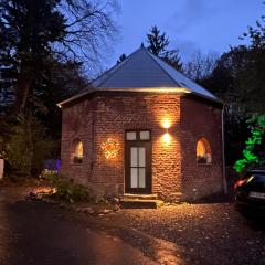 Petit Château