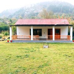 Round Bed Cottage At Country Club Balakot