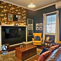 3 BR Little Addis Cottage in Historic Kalgoorlie