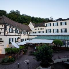登日浪漫酒店