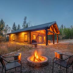 7 Min To Glacier, Fire Pit, Great Memories
