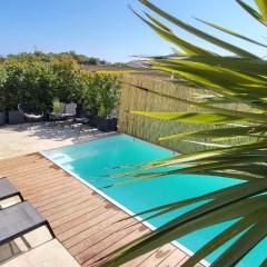 Villa Moderne de Standing avec Piscine Privée à 400m de la Plage - 4 Chambres