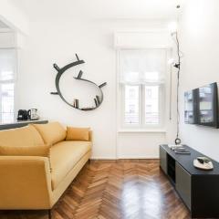 Easylife - Elegance and design in Solari Area