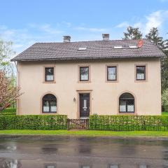 Nice Home In Lünebach With Kitchen