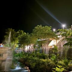 BAAN APA ERAWAN Resort