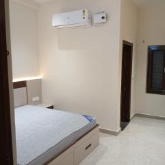 Hotel Jaipur In, Jatipura Parikrama Marg Near Mukharvind Temple