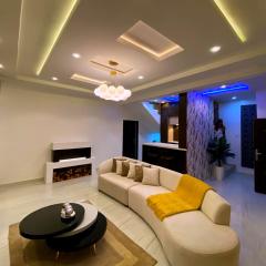 Tarom Luxury Apartment