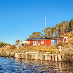 Stunning Home In Ågotnes With Kitchen