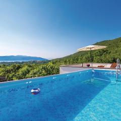Gorgeous Home In Moscenicka Draga