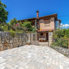 1 Bedroom Stunning Apartment In Lovran