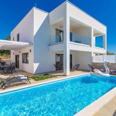 3 Bedroom Gorgeous Home In Linardici