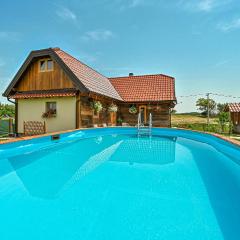 Amazing Home In Lonjica With Wifi