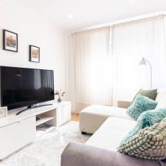 Serene 2-bedroom flat with garden view in Benfica