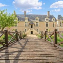 Stunning Home In Fontaine Guérin