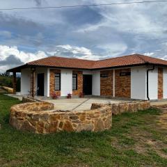Casa Roca con piscina Hospedaje Campestre