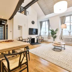 Light and Airy Central London Apartment
