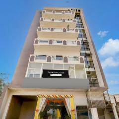 Super Townhouse Hyderabad Gate IIT BHU Formerly RK Heights