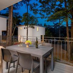 2 Bedroom Beautiful Home In Kraljevica