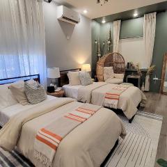 Villa on the Rocks Fast Wi-Fi 5 mins to beach AC & 55 TV in all rooms