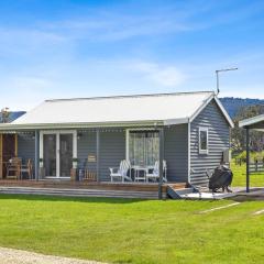 Wakefields - an enchanting mountain view cottage