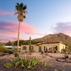 Sonoran Desert Getaway with Cowboy Tub