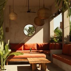Tukasa - Surfhouse Popoyo