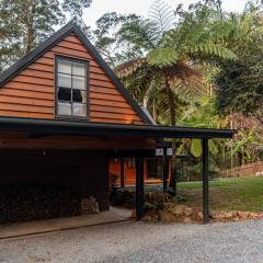 The Mountain Chalet - Hot Tub, Fireplace, Games