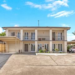KozyGuru Thornleigh Charming Two-Bed Townhouse