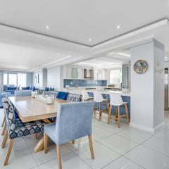122 Camarque-Lavish lookout Penthouse