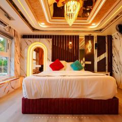 Beach Paradise Day Cruise Houseboat