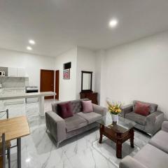 Confortable Apartamento # 2 planta baja
