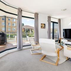 The Wellington - A Beachside Balcony Haven