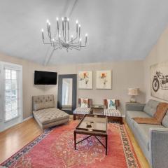 Stylish Museum Apt 3 Comfort & Culture Combined Duplex