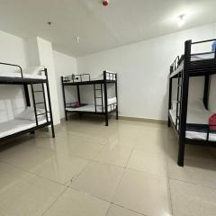 Mabolo 306 Shared Room near IT Park