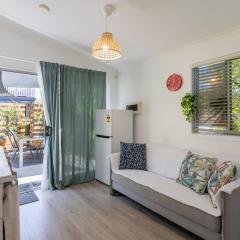 Zen Escape Guest House " Location 2" - Serene Loft, Zen Garden Tiny Home, Nooky Studio