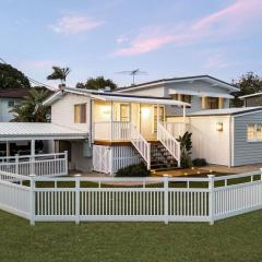 Bridgeport pet-friendly Pool Getaway