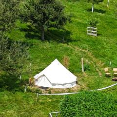 Tipi Zelt mit Bergsicht