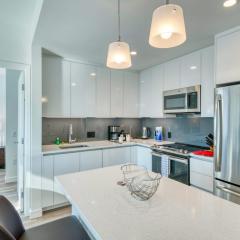 Stunning Apt with City Views