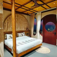 Himalayan Hobbit House